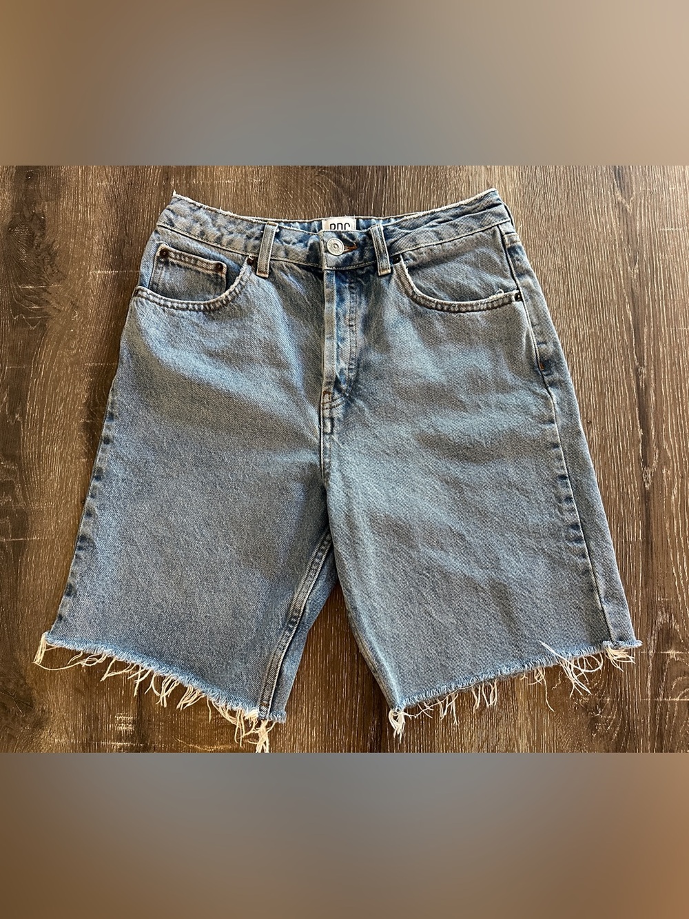 BDG - Urban Outfitters - High Rise Bermuda Shorts - Size 27 - Like New